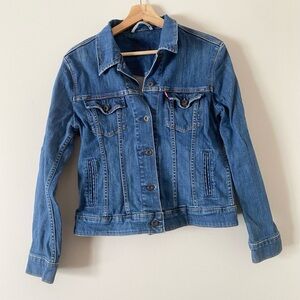 Levi’s • Denim Jacket